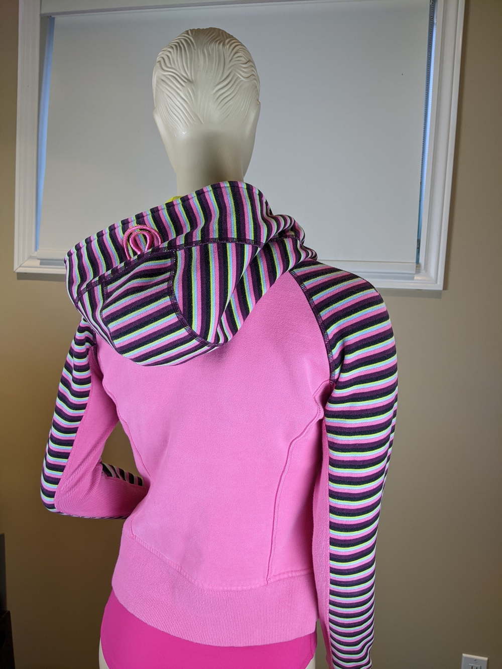 Lululemon Scuba Afterglow Split Pea Striped Sleeve Hoodie - Picture 3 of 8